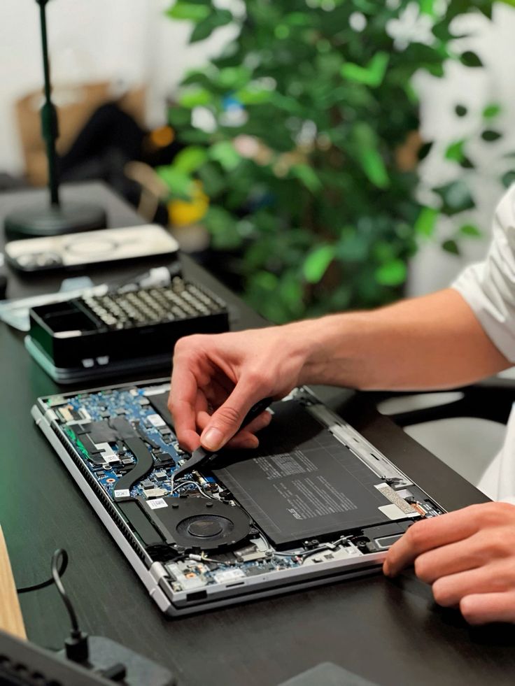 Reparaciones y actualizaciones de calidad: ¿Cuándo hacerlo, por qué y cómo mejorar el rendimiento de tu equipo en 2026? 4 reparaciones